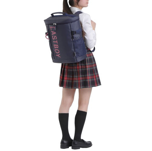 【EASTBOYオリジナルノベルティ付】EASTBOY イーストボーイ スクエア型 リュックサック 22L B4 EBY19 デイパック バックパック スクール レディース 大容量 部活 習い事 学生 シンプル 高校生 中学生 ノベルティ おしゃれ かわいい 通塾 塾 送料無料