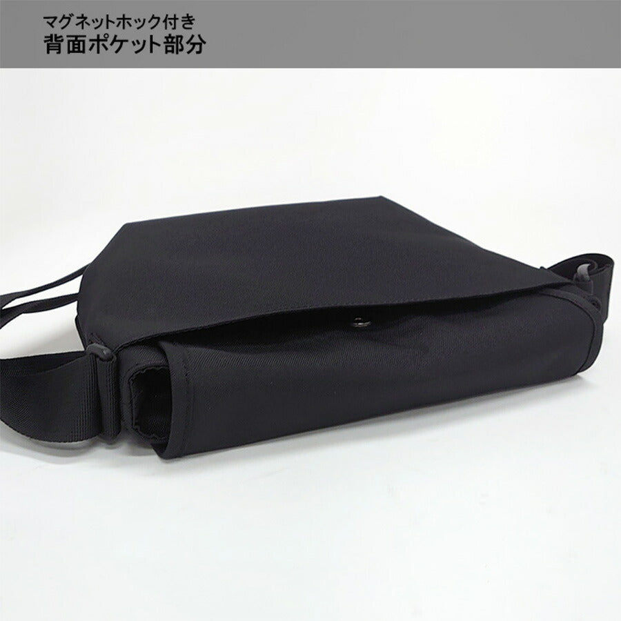Lee リー 320-3725 PRAY2 ショルダーバッグ メッセンジャー かぶせ 斜め掛け ワンマイル コンパクト 小さめ ブラック レッド ベージュ ミントグリーン ダブルファスナー カジュアル ボックスロゴ プレゼント おしゃれ ファッション ブランド ギフト