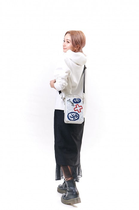 【正規取扱店】【CASTELBAJAC】[クラーシリーズ] 066121 カステルバジャック クラー レザーショルダーバッグ タテ型 斜め掛け バッグ 鞄 メンズ レディース バジャック ゴルフ おしゃれ 人気
