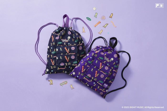 【数量限定公式特典付き】FILA×BTSコラボセット販売 Dynamite STRINGBAG ナップサック リュック ポーチ ダイナマイト ARMY ノベルティ 軽量 バッグ 人気 おしゃれ 数量限定 正規販売店